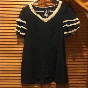 Loose blouse